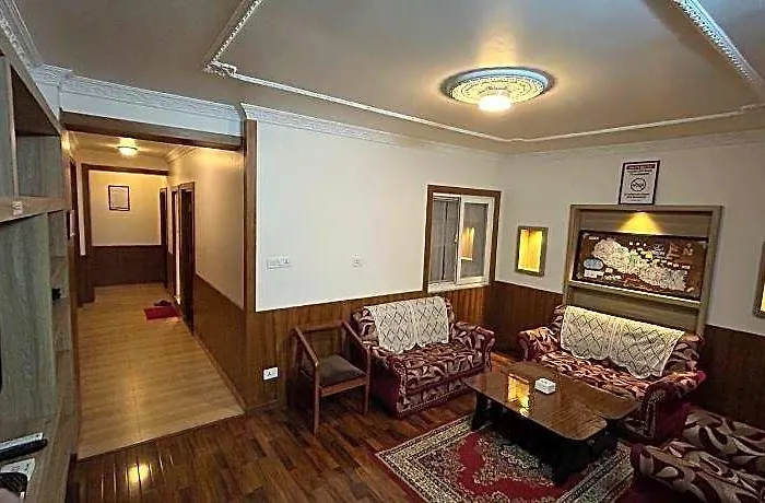 Hotel Raniban -